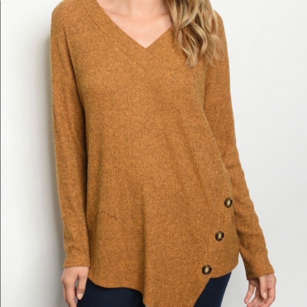 Vine and love mustard top
